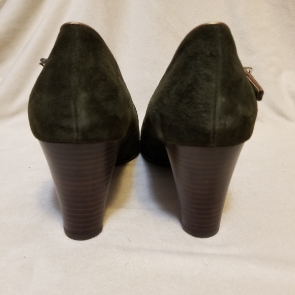 Shoes - Picture 3 of 5